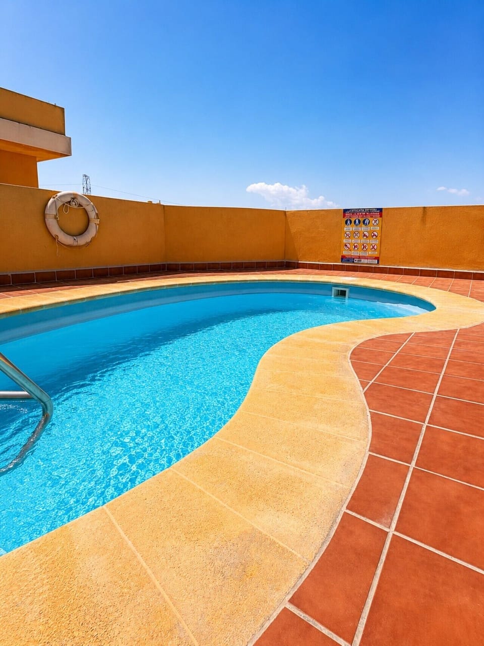 Communal rooftop swimming pool