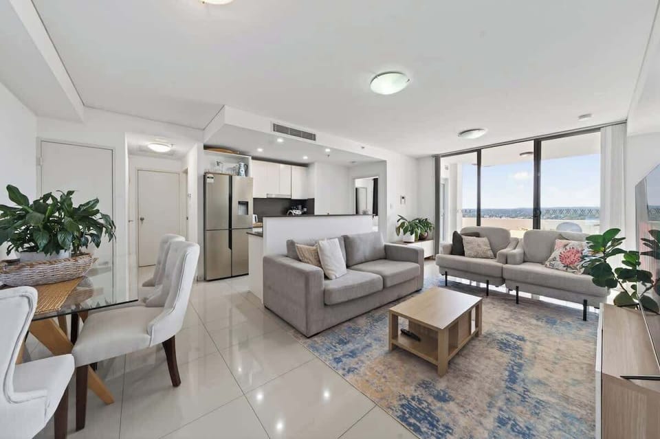Living Area / Kitchen 