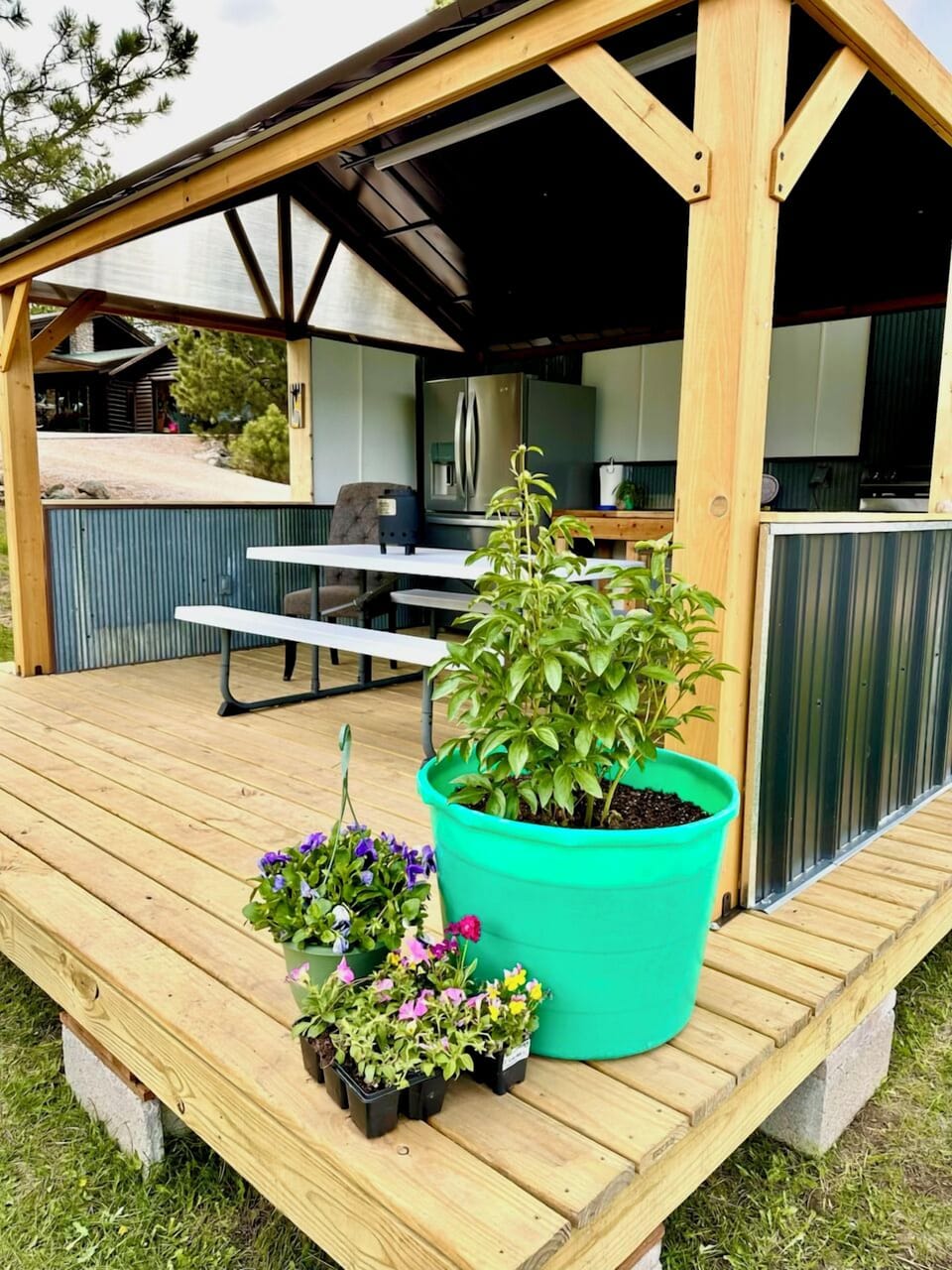 Outdoor dining