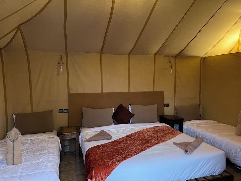 Deluxe Double Room, Desert View | WiFi (free)