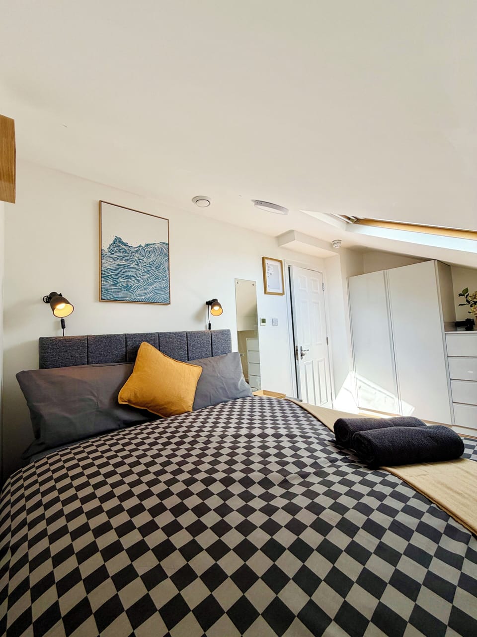 Comfort Double Room | Laptop workspace, free WiFi