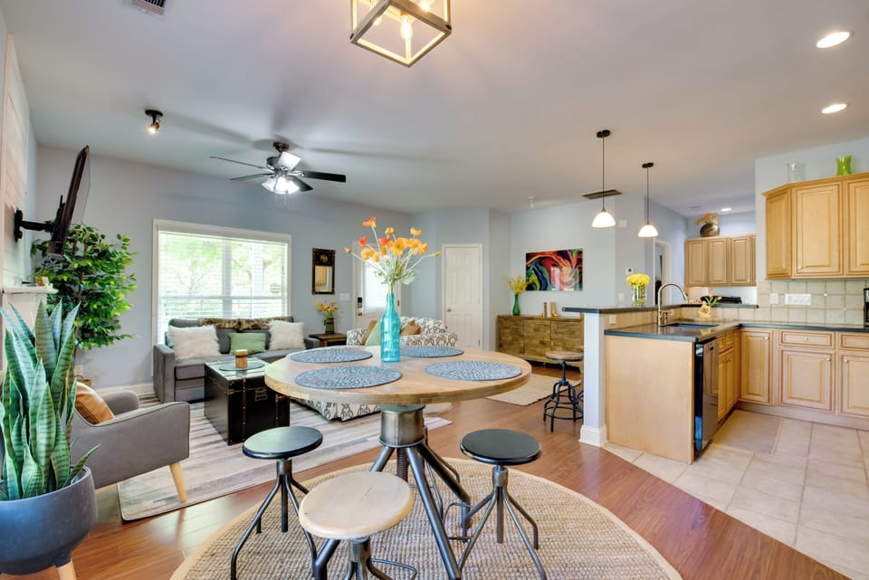 House (4 Bedrooms) | Interior