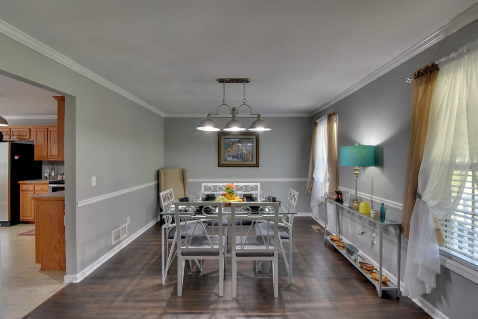 House (5 Bedrooms) | Interior