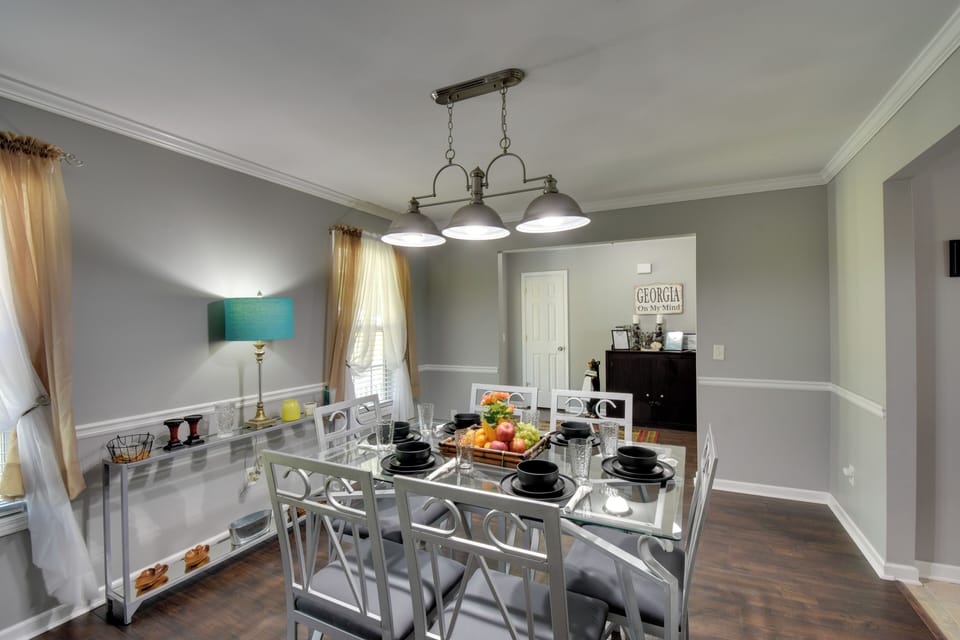 House (5 Bedrooms) | Interior