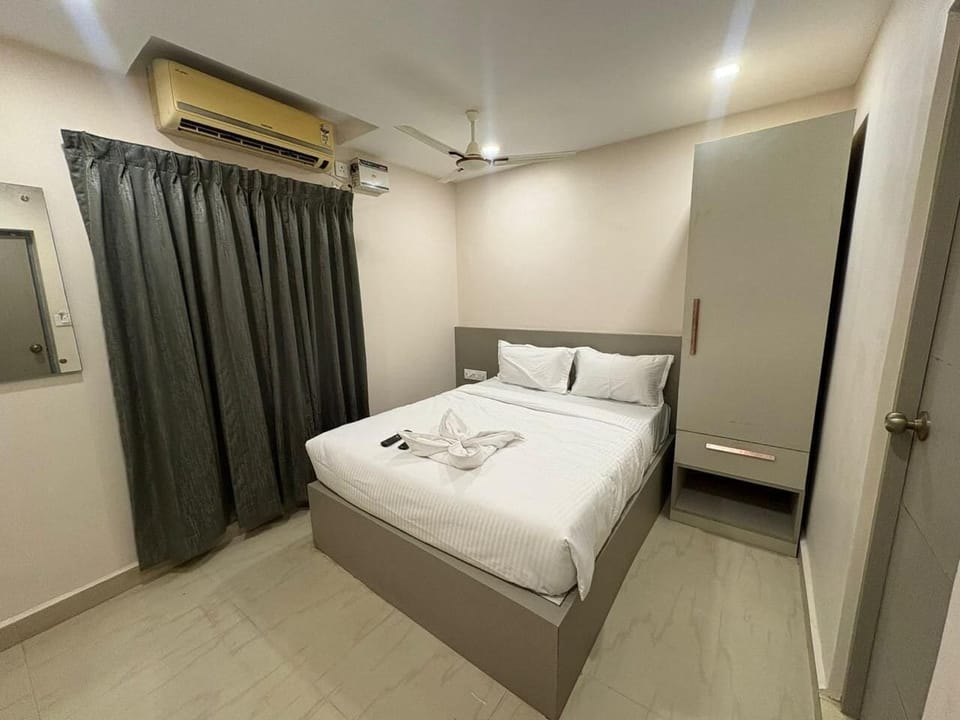 Deluxe Double Room | Free WiFi