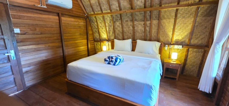 Deluxe Bungalow, 1 Bedroom, Balcony, Garden View | Bed sheets