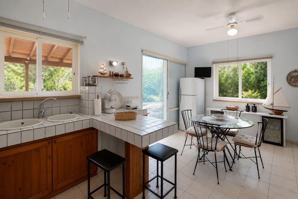 Autumn, Kitchen, Spring, Summer