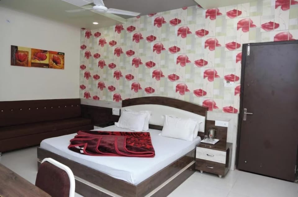 Deluxe Room | Free WiFi