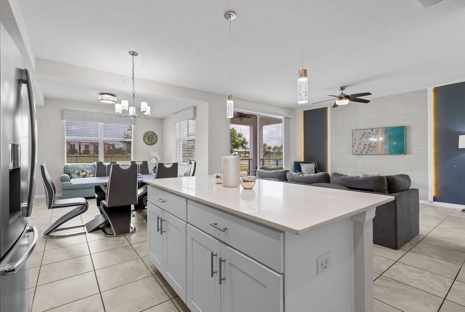 Fully-equipped kitchen