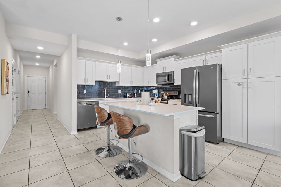 Fully-equipped kitchen