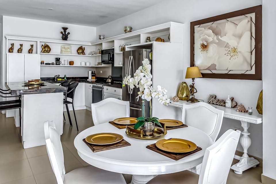 Villa, Multiple Beds, Balcony, Ocean View (Casa Blanca 44) | Dining