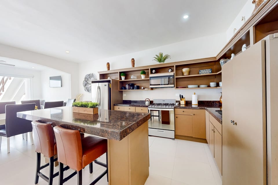 House, Multiple Beds, Kitchen, Partial Ocean View (Casa Marron 37 - Playa Arcangel) | Private kitchen