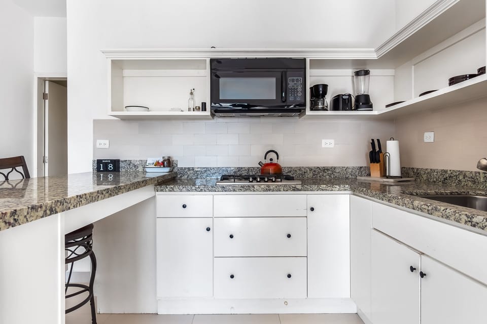 Apartment, 1 Queen Bed with Sofa bed, Partial Ocean View (Jr Suite 3 - Playa Arcangel) | Private kitchen