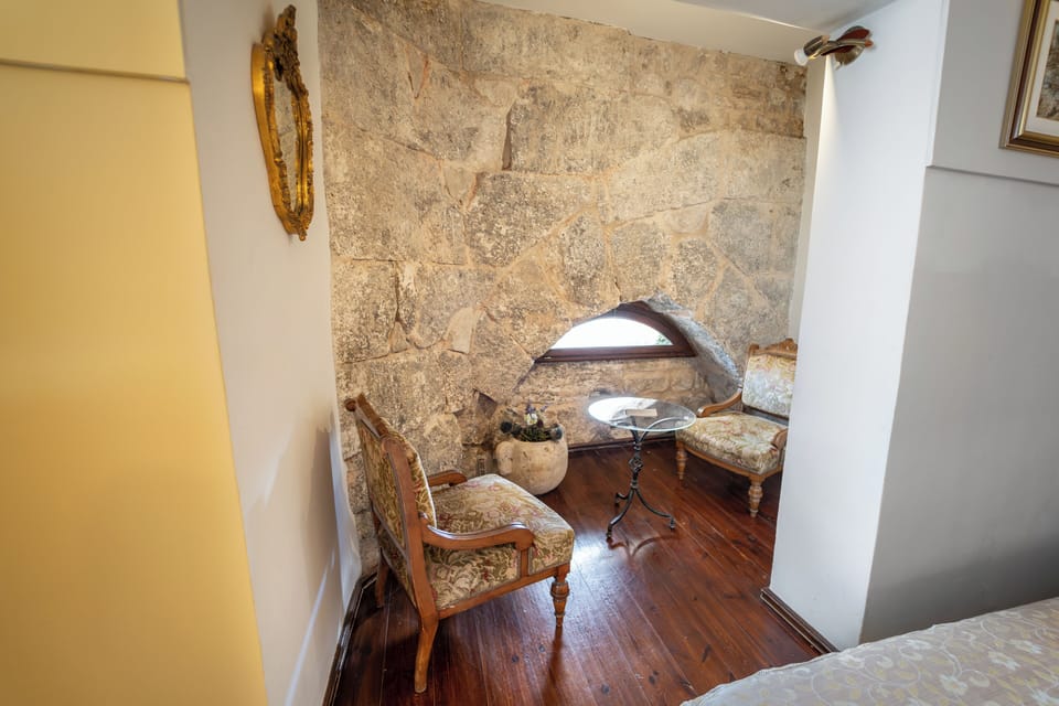 Superior Double Room | Minibar, desk, blackout drapes, iron/ironing board