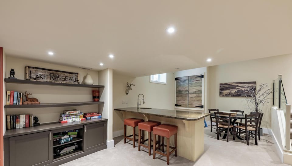 Recreation Room Bar - Lower Level