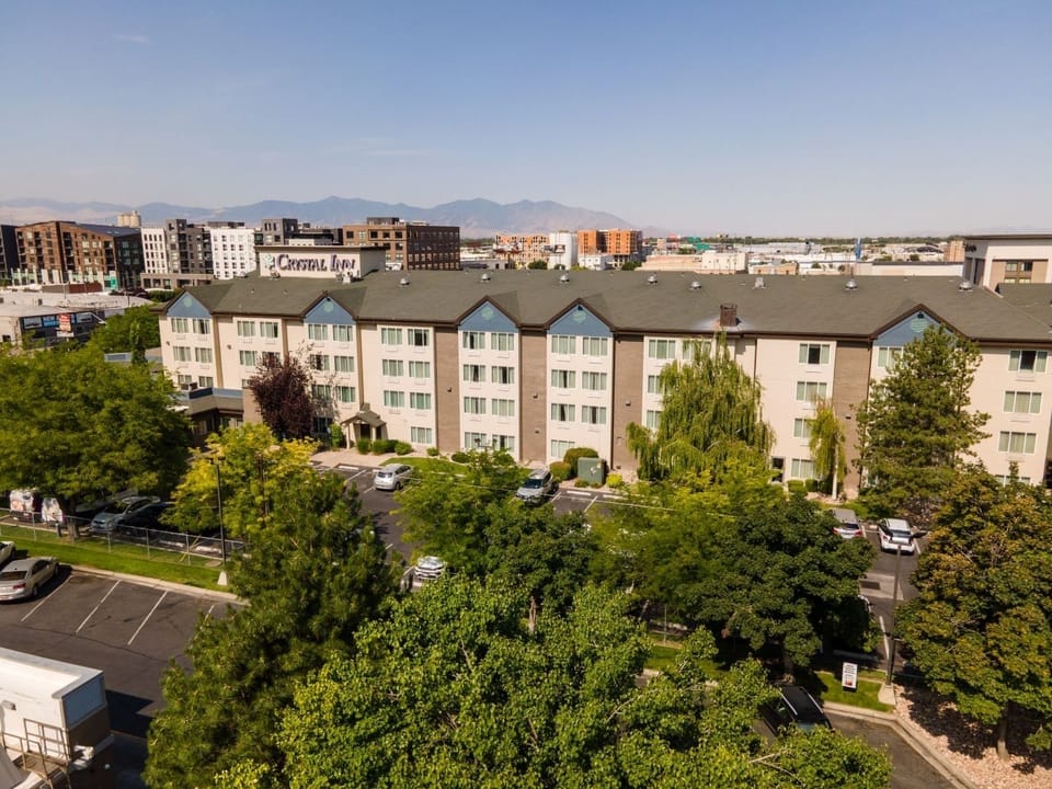 Arrive with ease at our welcoming hotel exterior.