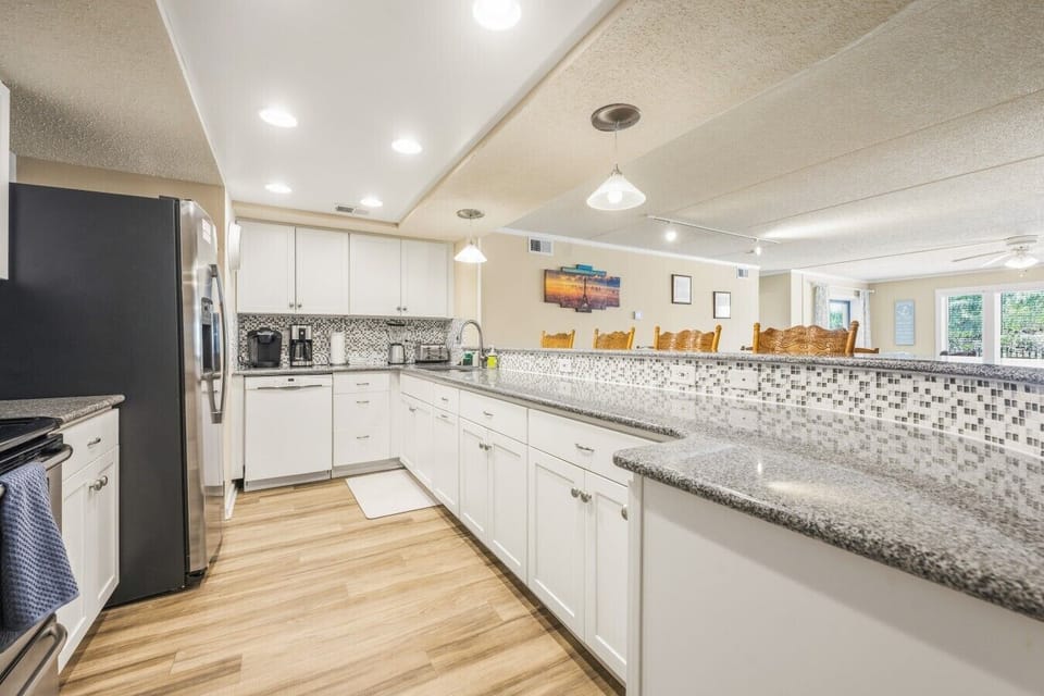 Open concept Kitchen dinning and living room