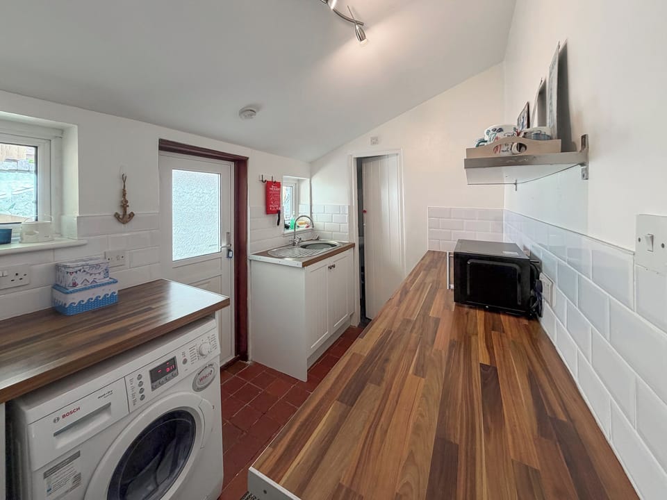 Kitchen | Ivy Cottage, Beaumaris