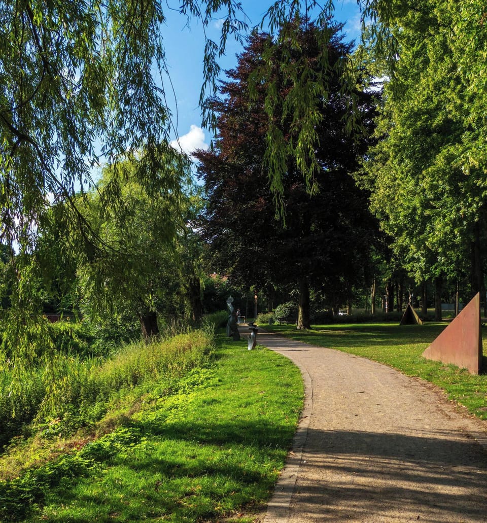 Park nearby (Rembrandts Park)