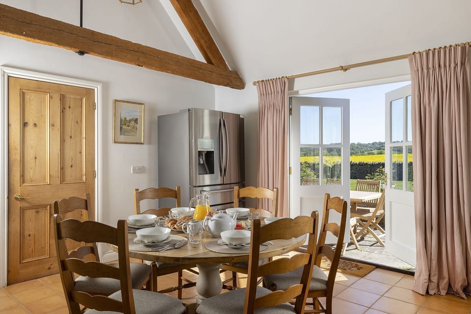 Middle Farm Kitchen - StayCotswold