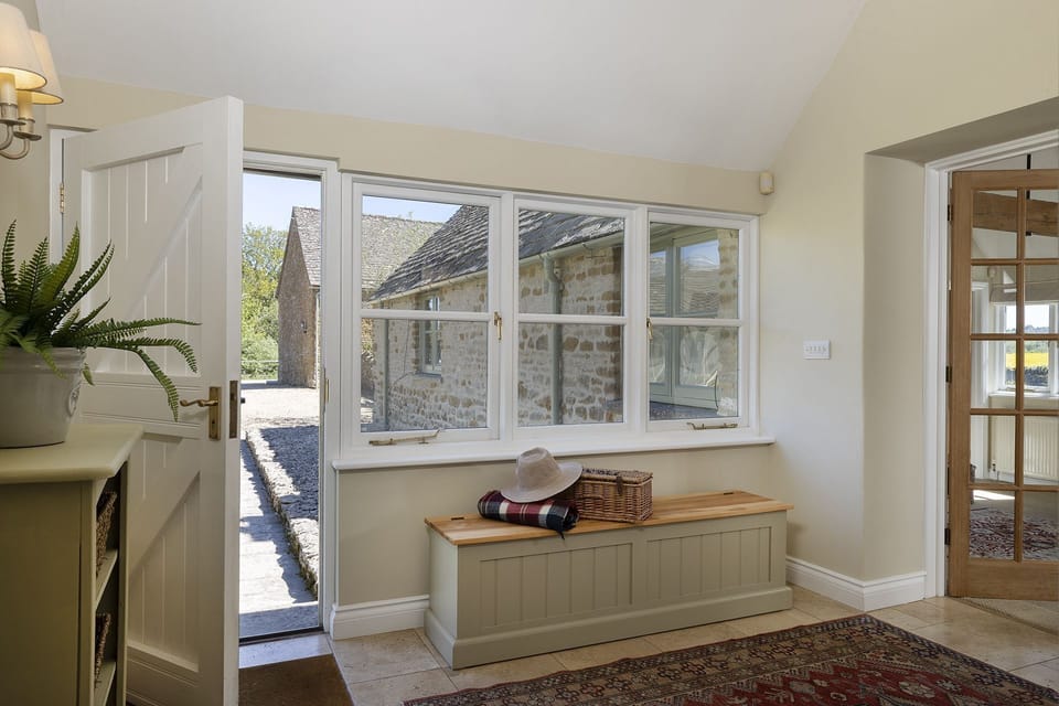 Middle Farm Hall - StayCotswold