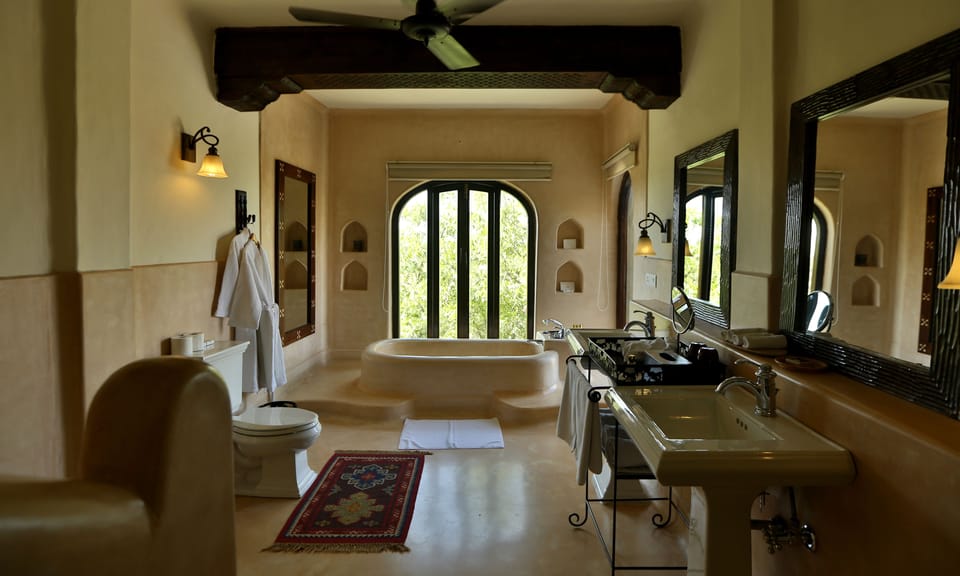 Deep soaking tub, free toiletries, hair dryer, bathrobes