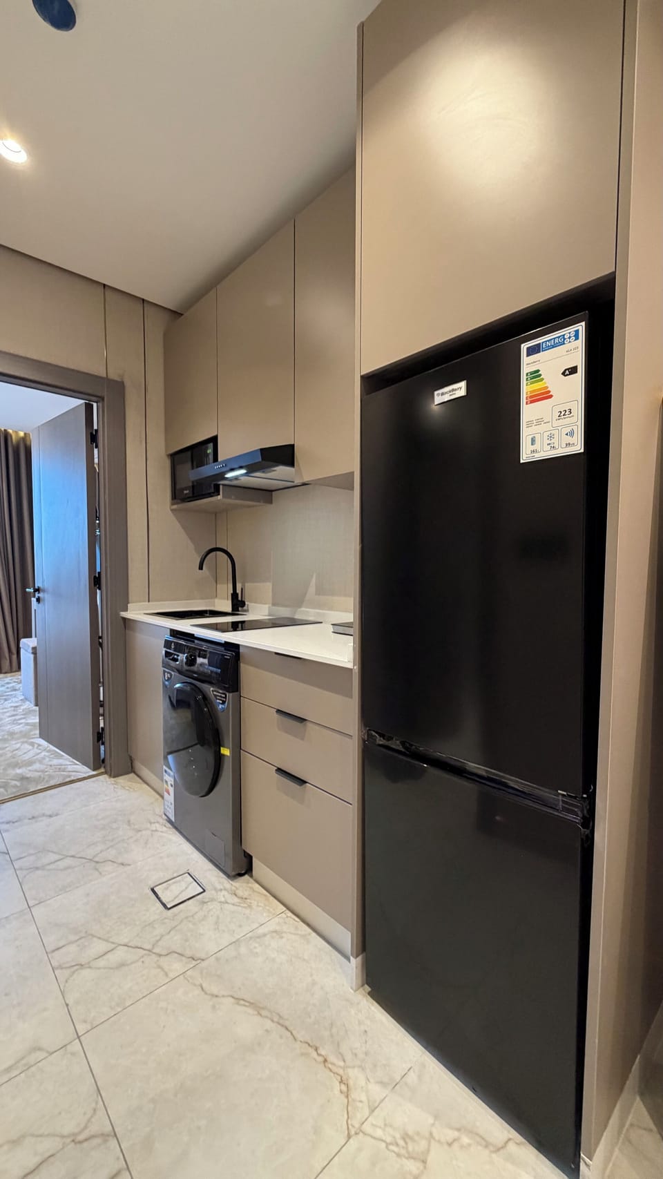 Apartment, 1 Bedroom, Accessible, Smoking | Private kitchen