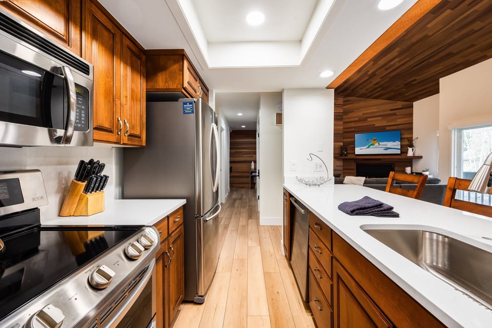 Fully equipped galley kitchen
