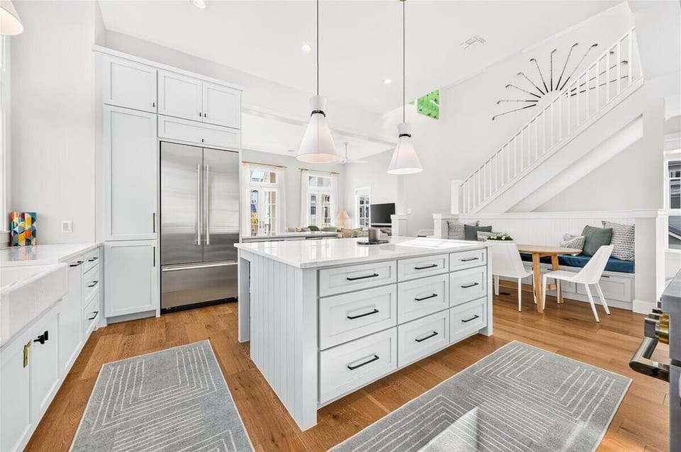 Kitchen, 2nd Floor