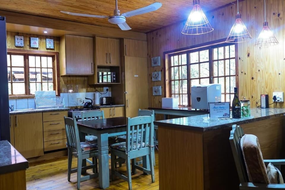 House, 4 Bedrooms | Interior