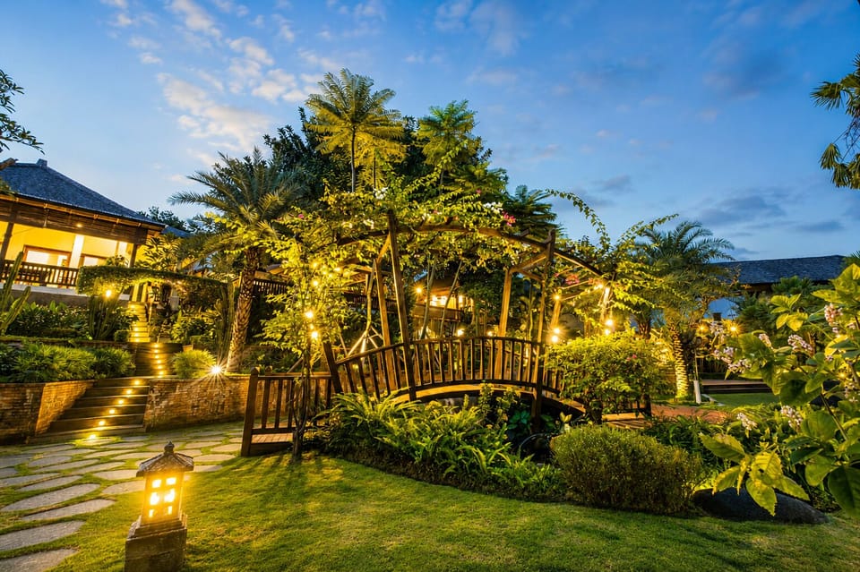 Family Villa, 6 Bedrooms, Private Pool, Garden View | Property grounds