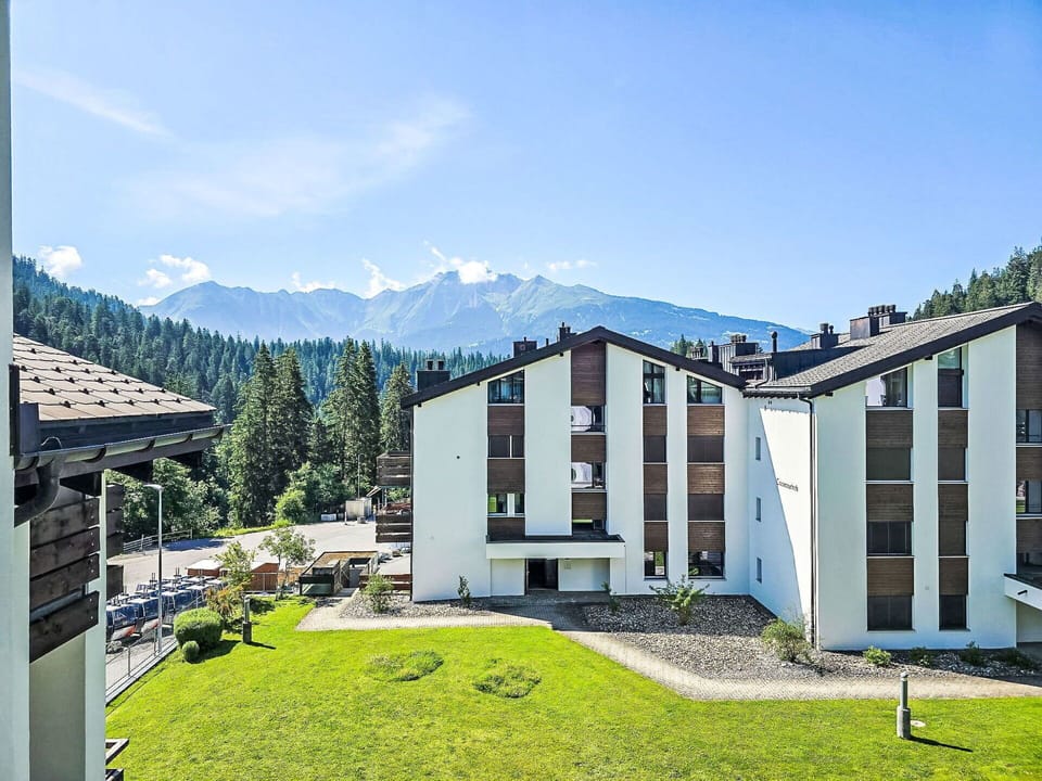Home, Hill Station, Mountain Range, Valley, Alps, Mountain Village, Village, Ridge, Glacial Landform