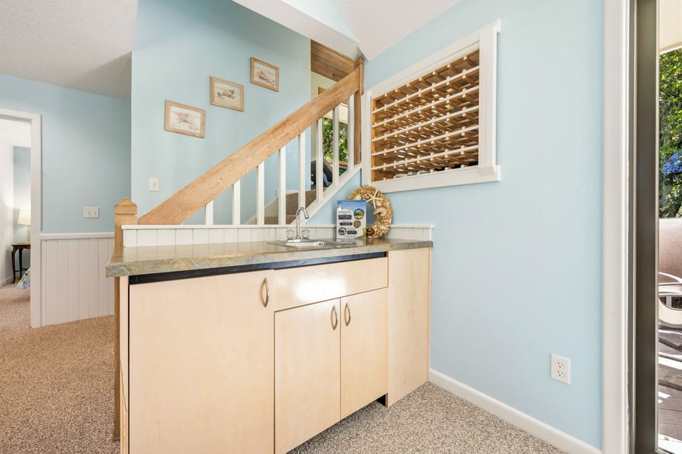 Wet Bar - Top Level