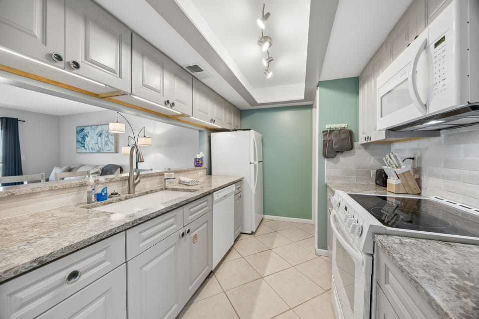 Fully equipped kitchen