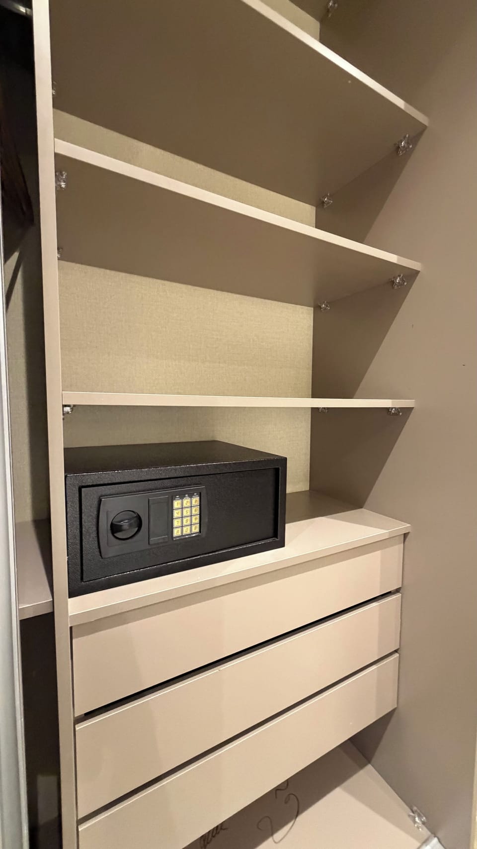 Apartment, 1 Bedroom, Accessible, Smoking | Miscellaneous