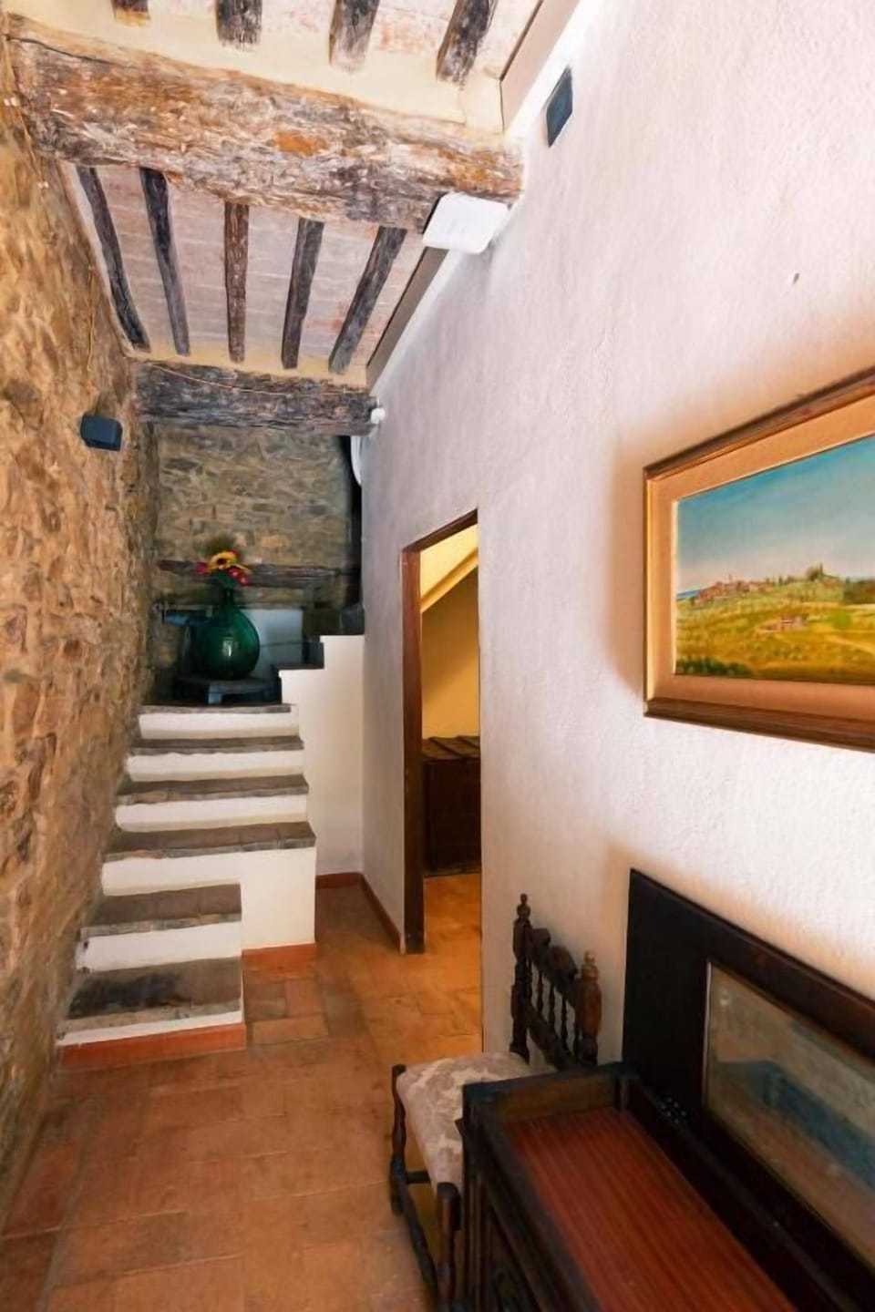 Suite | Interior