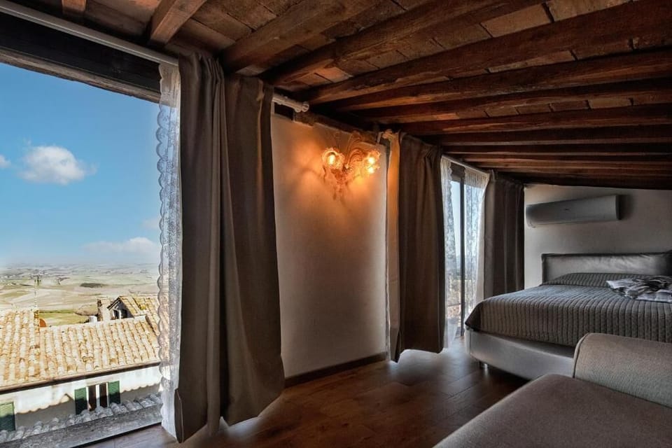 Suite | Free WiFi