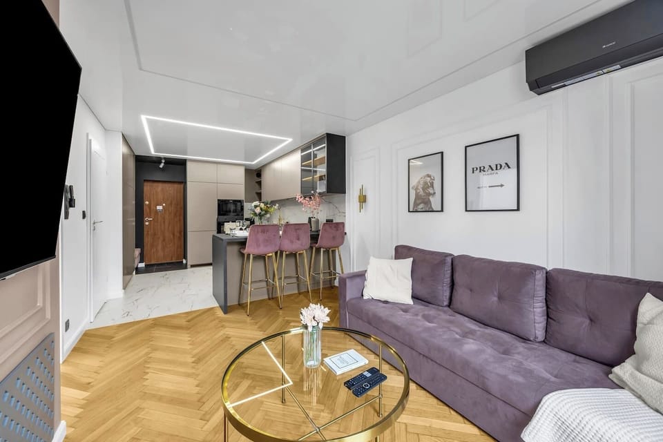 City Center Located Apartment with Air Conditioning on the 11th Floor | Book Now with RENTUJEMY.COM