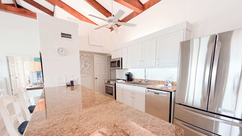 Lay out your takeout spread or debut your proudest 5-course meal–either way, you’ve got plenty of room to work in this kitchen!