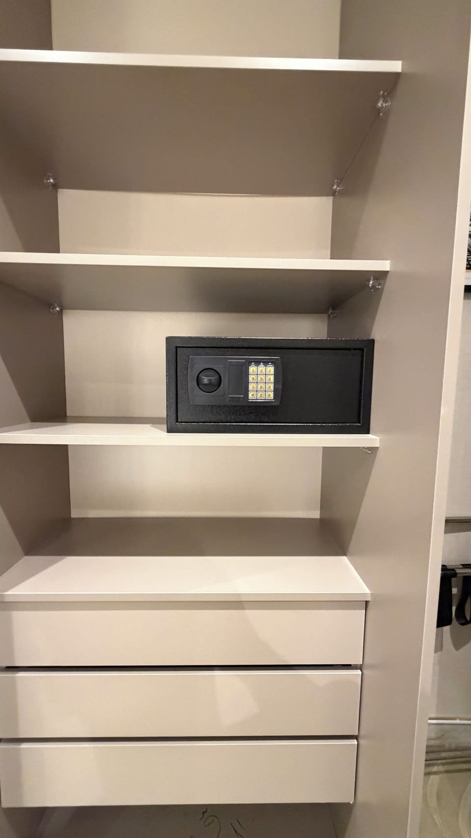 Apartment, 1 Bedroom, Accessible, Smoking | Miscellaneous