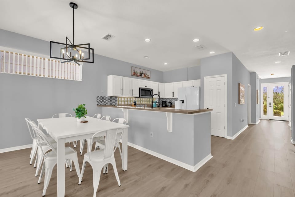 Dining Area / Kitchen