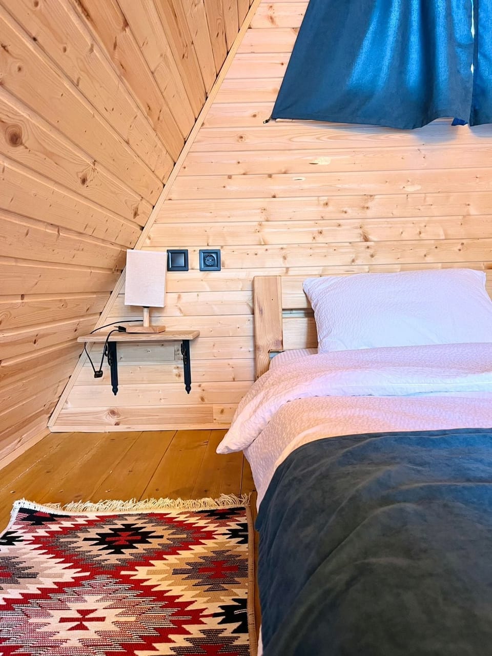 Cottage, Mountain View | Desk, WiFi (free)