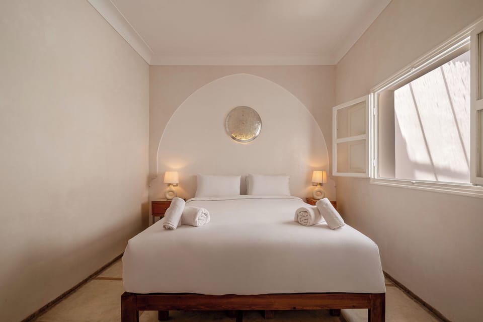 Family House | Premium bedding, blackout drapes, free WiFi, bed sheets