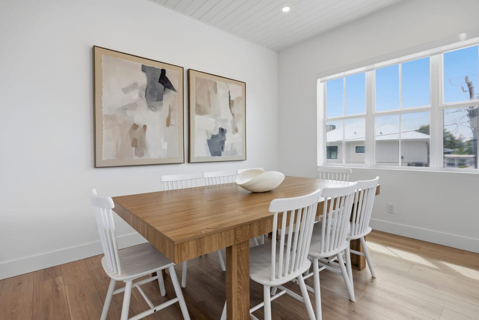 Dining Room with table for 8 people.