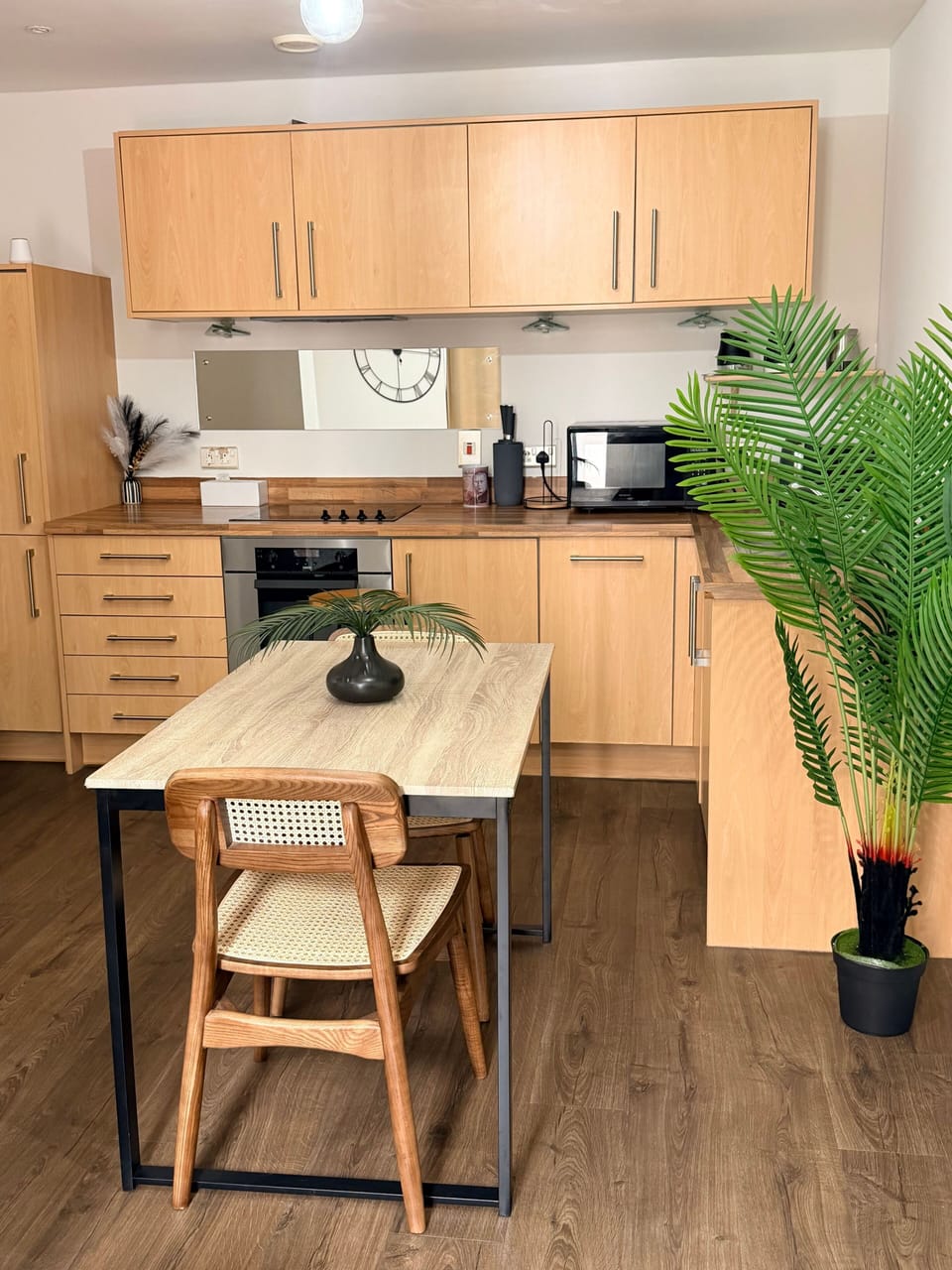 Apartment, 1 Bedroom, Accessible, Fireplace | Interior