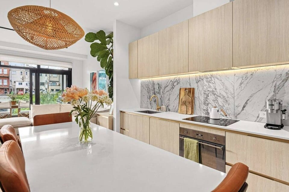 Fully equipped kitchen with espresso machine!