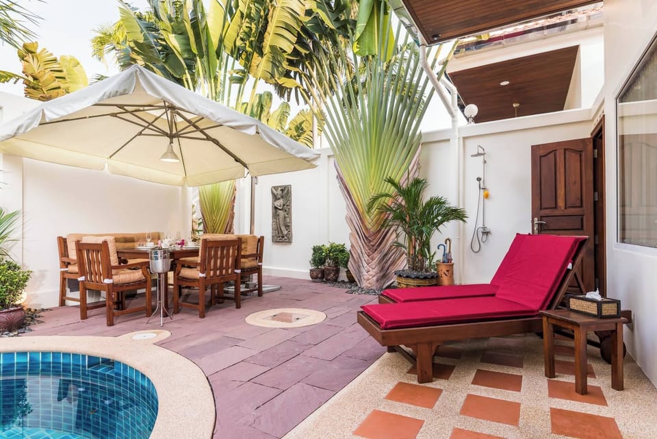 Villa, 2 Bedrooms, Private Pool, Pool View | Interior