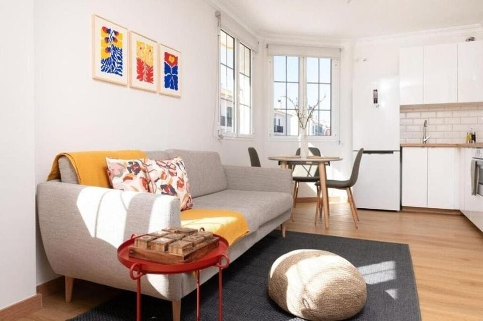 Junior Apartment | Living area | 32-inch flat-screen TV with cable channels