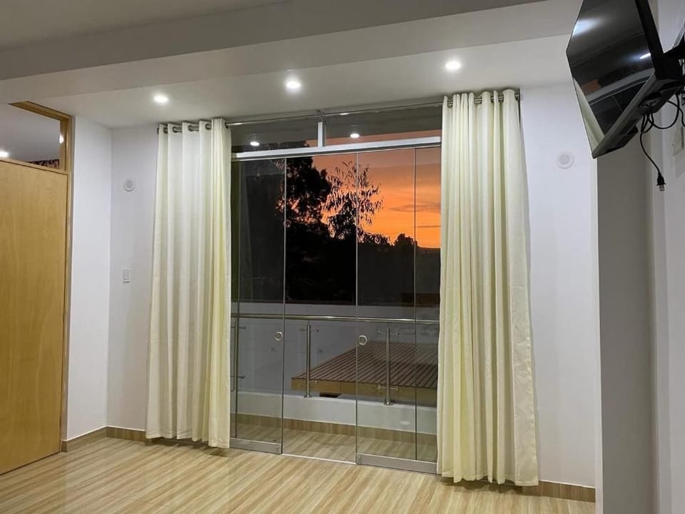 Family Room, Balcony, Garden View | Interior