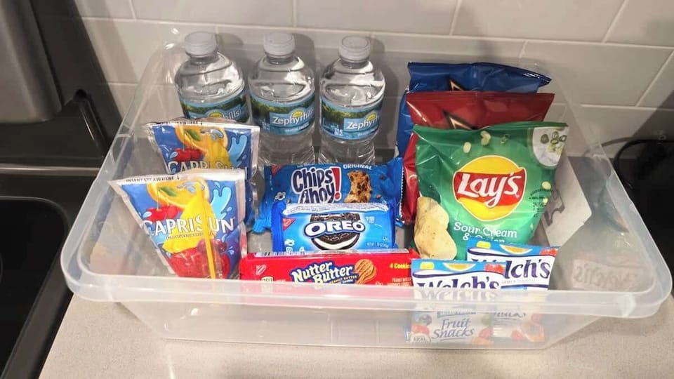 Complimentary snacks & drinks welcome package included